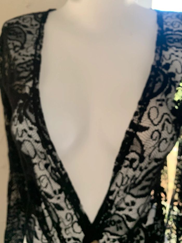 Veste Comme une femme dentelle noire taille 38