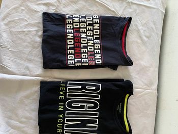2 t shirts garçon taille 13 ans