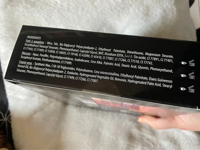 Palette de maquillage neuve - photo numéro 4