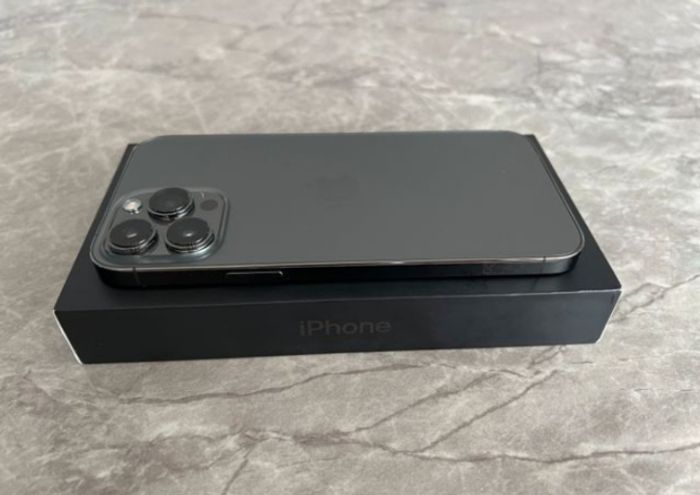 I P h o n e 15 pro max - photo numéro 5