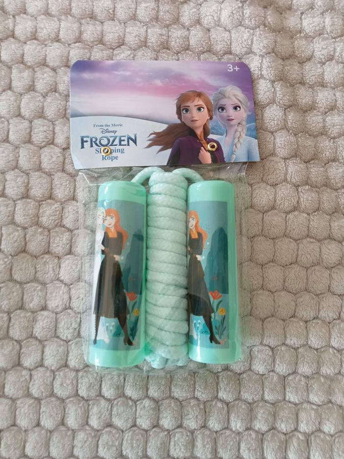 Corde à sauter la reine des neiges