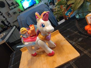 Licorne azalée de chez VTech avec la fée Chloé