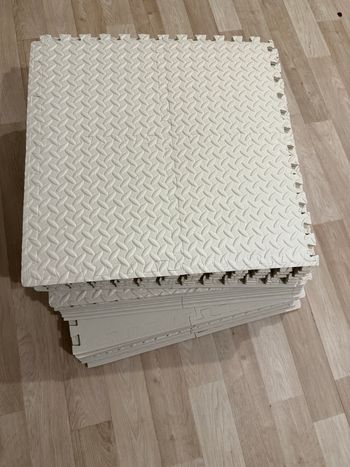 Lot de dalles en mousse emboîtables