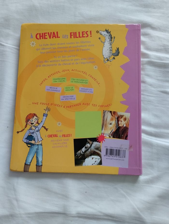 Livre A cheval les filles - photo numéro 3