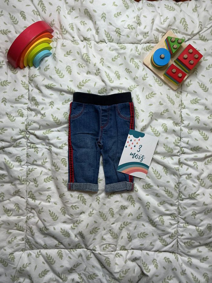 jean slim bleu et rouge 3 mois absorba