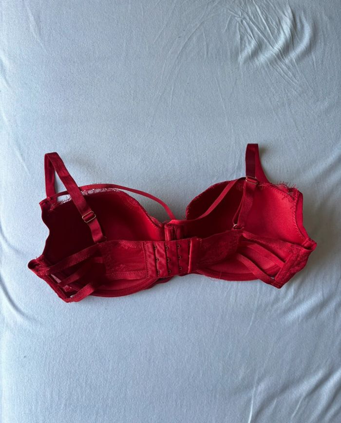 Soutien gorge bordeaux Intimissimi - photo numéro 3