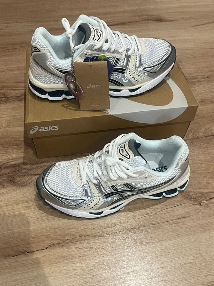 ASICS Gel-Kayano 14 - photo numéro 6