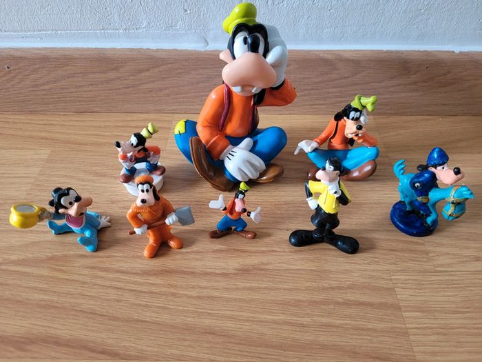 Lot figurines disney dingo