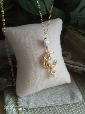 Collier fée de la lune et pierre howlite blanche