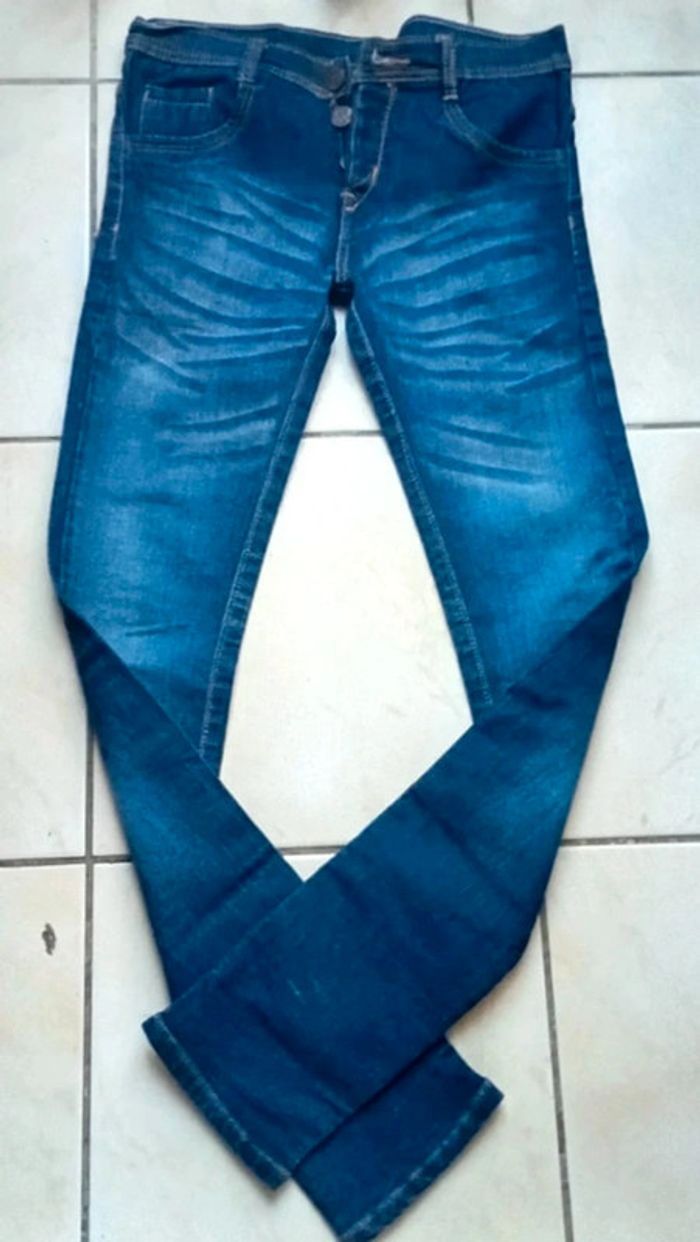 Pantalon en jean comme neuf