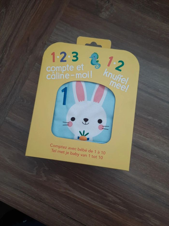 Jouet livre bébé neuf