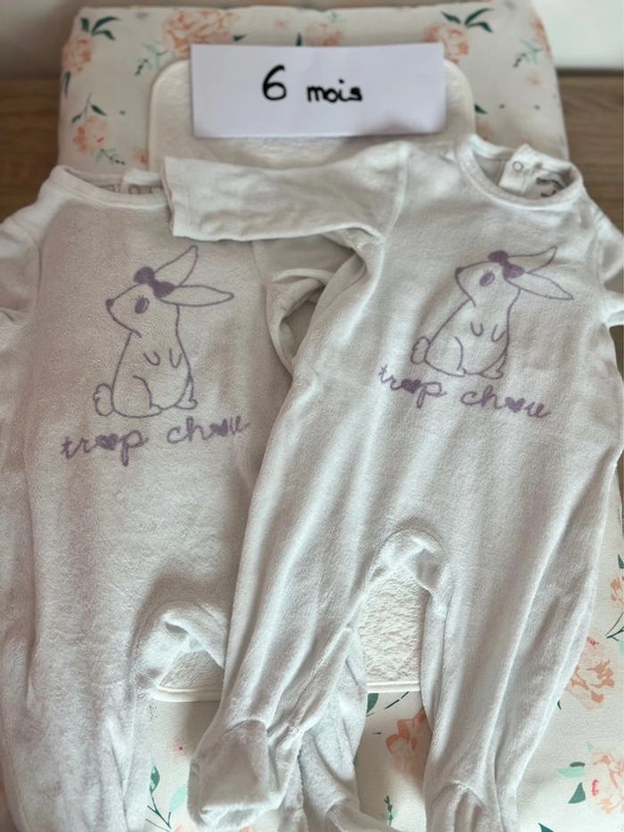 2 Pyjamas 6 mois