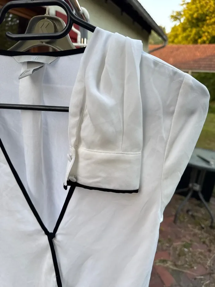 Chemisier blanc h&m  taille 36 - photo numéro 4