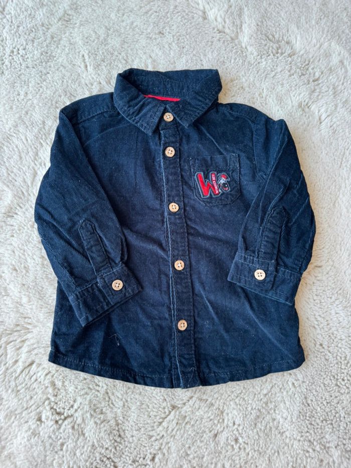 Lot 9 vêtements - 9 mois bébé garçon - pulls- jeans-tee shirts - chemise - très bon état - photo numéro 13