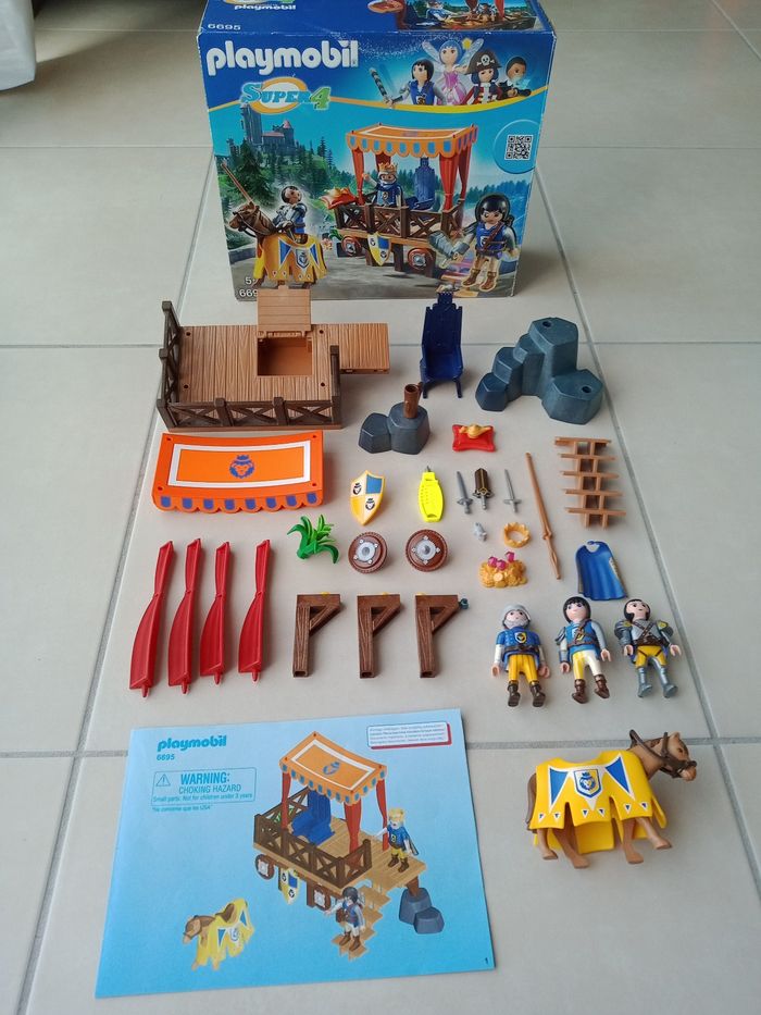 Playmobil Super 4 Tribune royale avec Alex - photo numéro 3