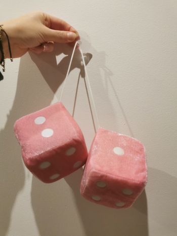 Des voiture à ventouse