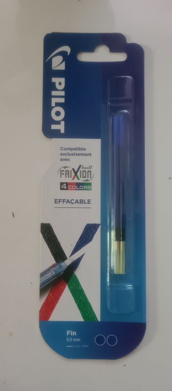 Recharge stylo 4 couleurs frixion ball NEUF