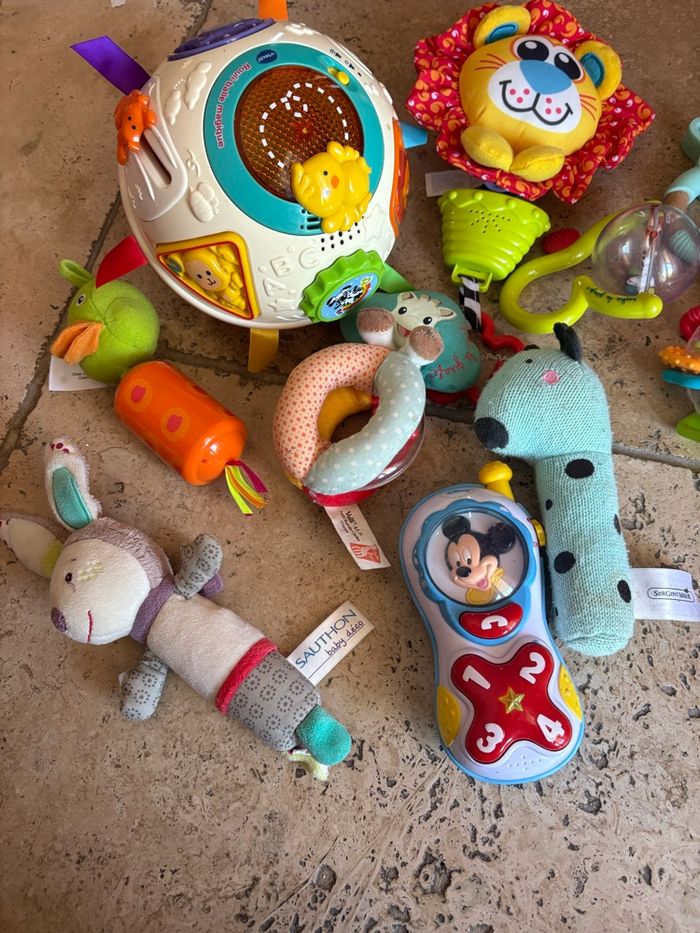 Lot jeux d éveil bébé
