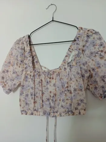 Crop top fleuri