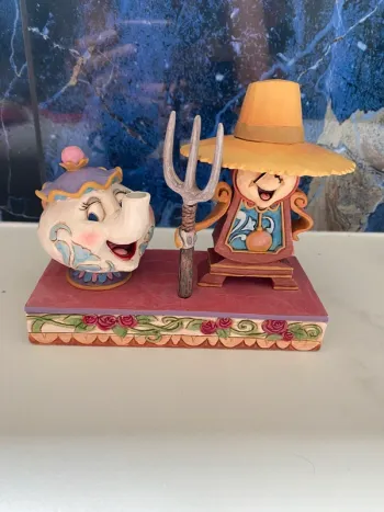 Mme Samovar et Big Ben Disney Traditions