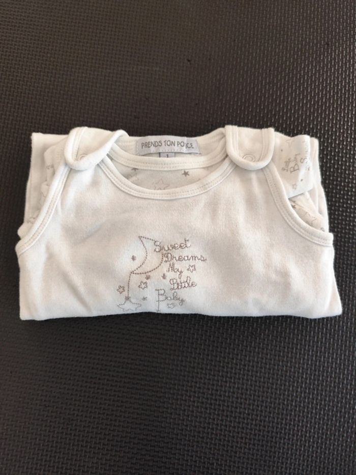 Ensemble salopette et tee-shirt - photo numéro 10