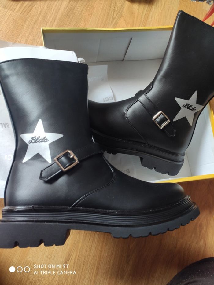 Bottes bottines Balducci 35 - photo numéro 2