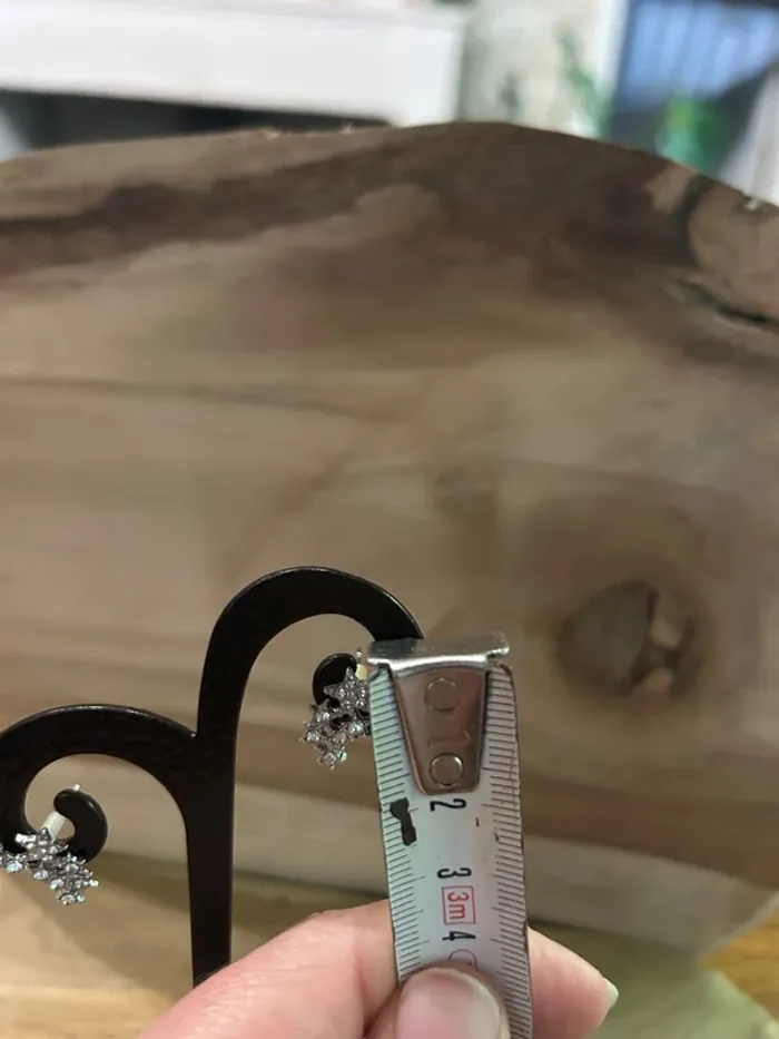 Boucles d’oreilles clou étoiles - photo numéro 4