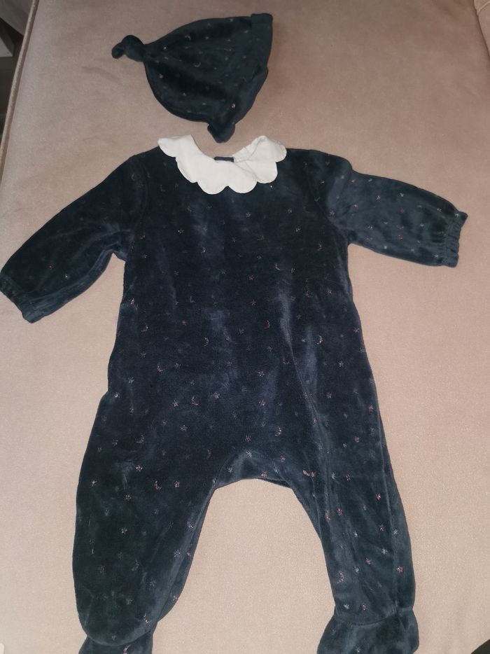 Lots de pyjama et ensemble - photo numéro 2