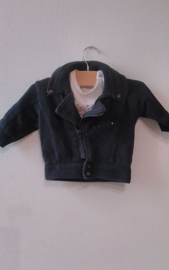 Gilet et t-shirt IKKS 3 mois