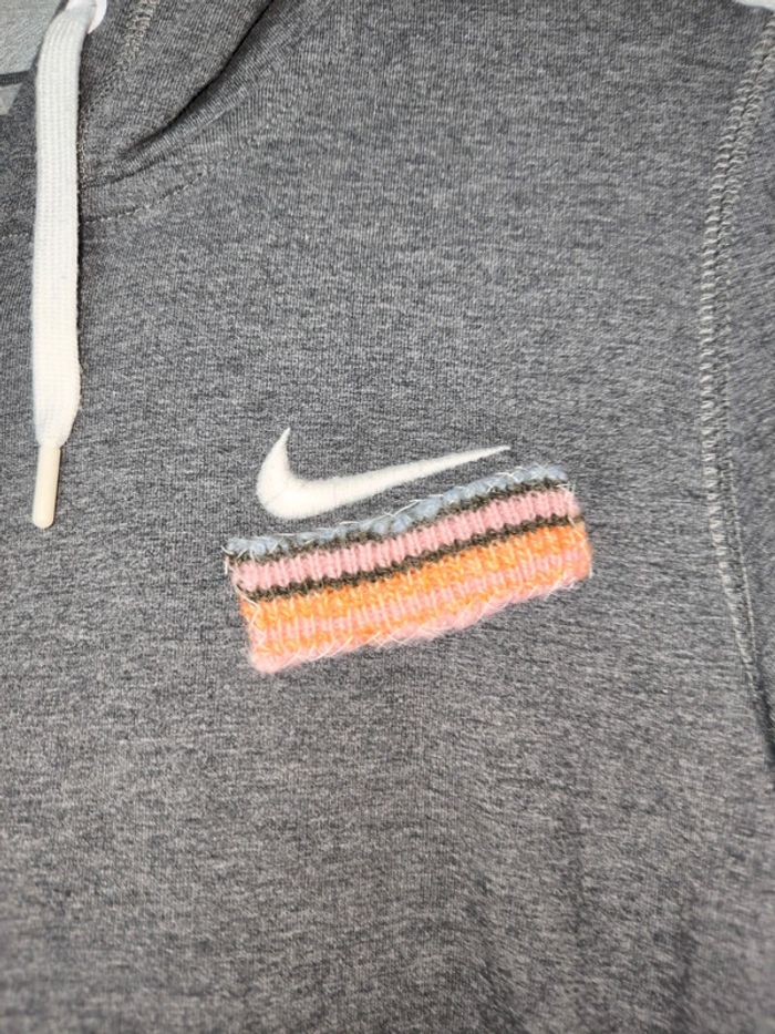 Sweat gris Nike taille M - photo numéro 2