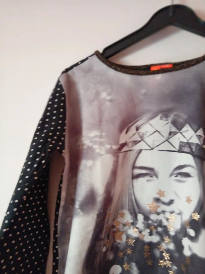 Jolie blouse longues manches noir. 9 ans - photo numéro 3