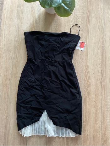 Petite robe noire Zara neuve