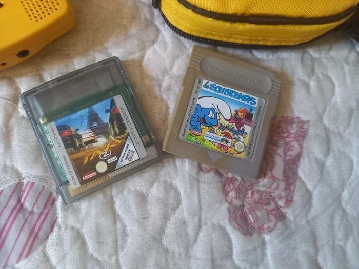 Game boy color édition poker on avec pour jette et 2 cassettes de jeu = comme neuve - photo numéro 4