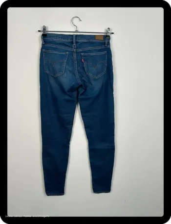 Jean Levi's Femme 710 Super Skinny Marine | W26 L30 FR36 | Très Bon État | BP111
