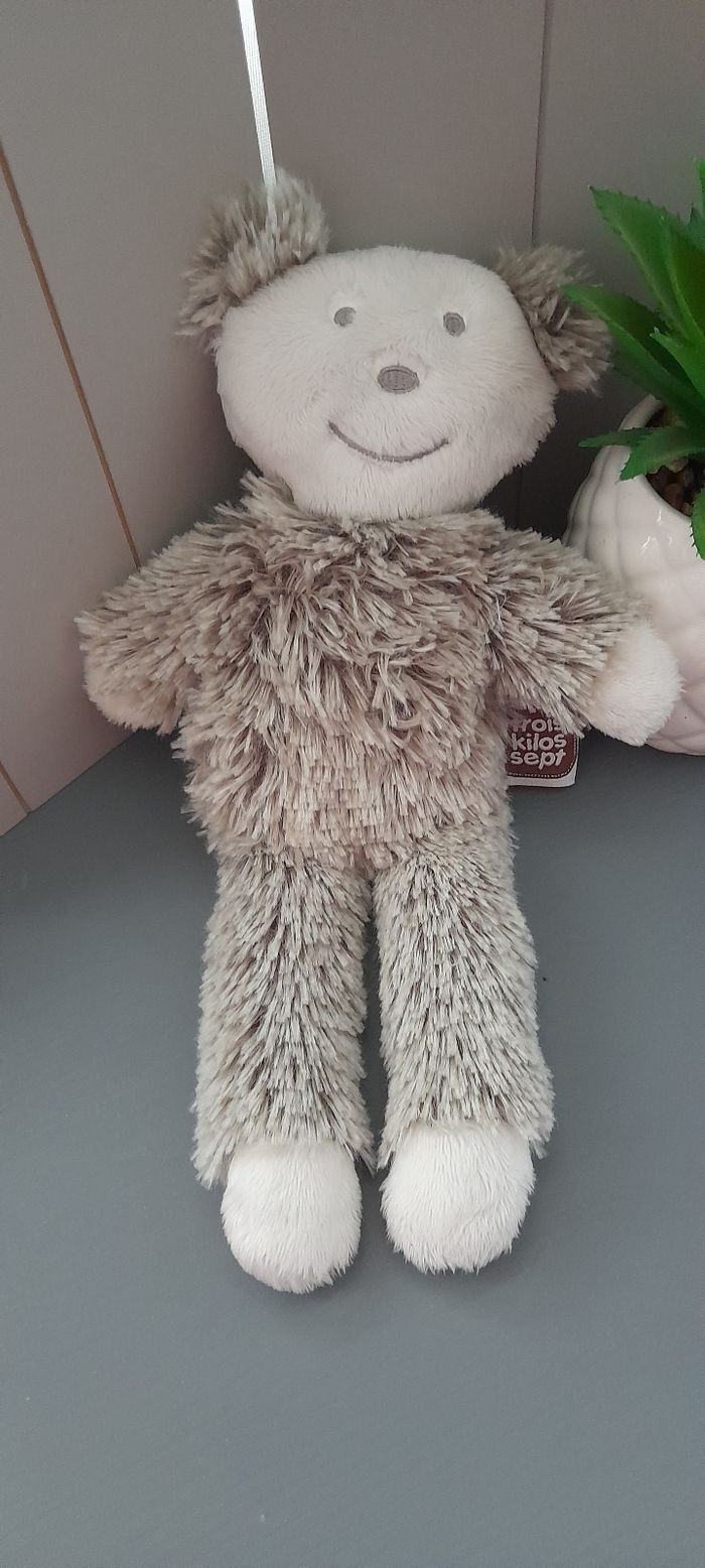Ours 🐻 trois kilos sept