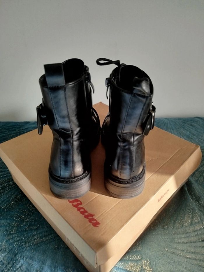 Boots Bata pointure 36 - photo numéro 3