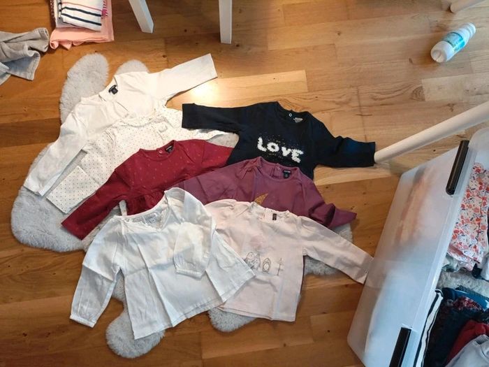 Lot 7 t shirts manche longue 12 mois fille