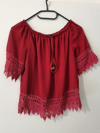 Haut avec dentelle