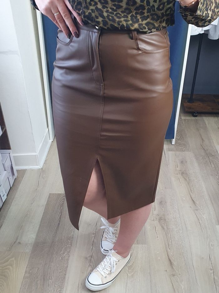 Jupe mi-longue simili cuir Madrid marron Taille M