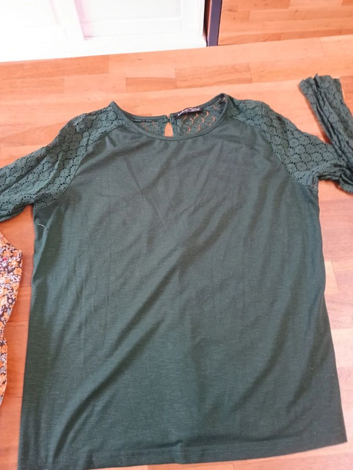 Blouse et t-shirt taille M - photo numéro 4