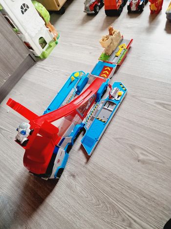 Mega camion paw patrouilleur