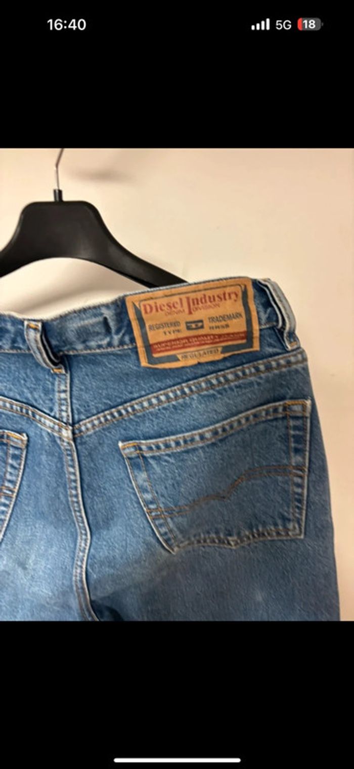 Jean Diesel Homme Vintage - Taille 29 - Coupe Droite - photo numéro 4