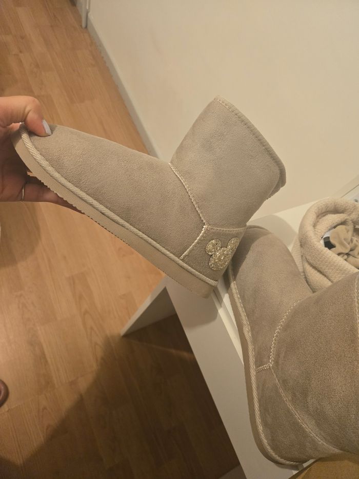 Bottes Minnie mouse neuves - photo numéro 3