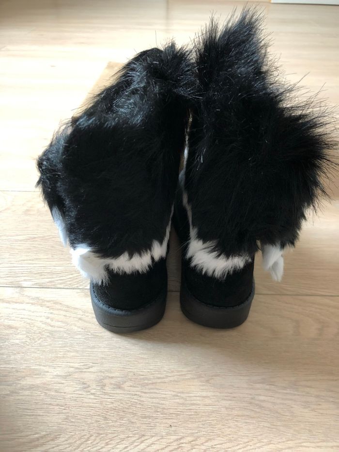 Bottines noires et blanches fourrées neuve avec fausse fourrure Martin Pescatore pointure 38 - photo numéro 5