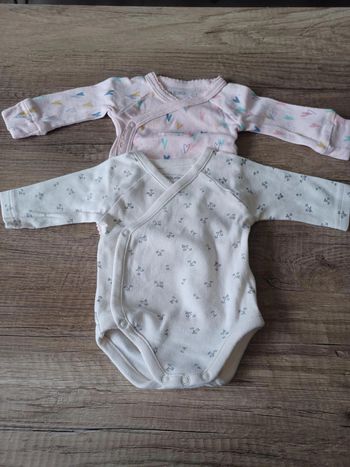 Lot 2 bodies rose et blanc