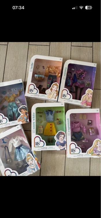 Lot ily Disney tenue princesses