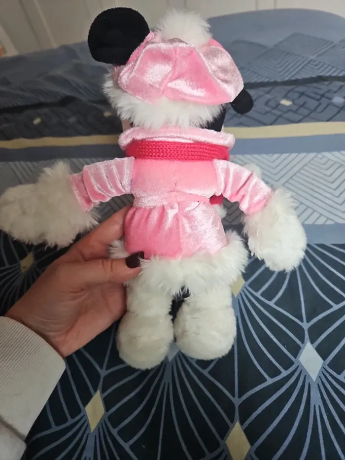 Peluche Minnie d’hiver 26 cm - photo numéro 4