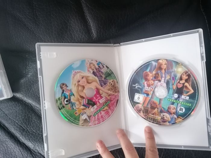 DVD 1e ou 5e les 9 dvd barbie, raiponce, cendrillon - photo numéro 2