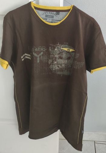 Teeshirt marron et jaune