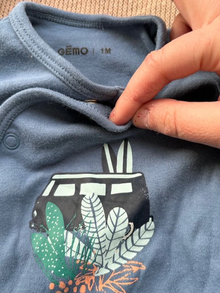 Lot de 3 pyjamas en velours taille 1 mois - photo numéro 3